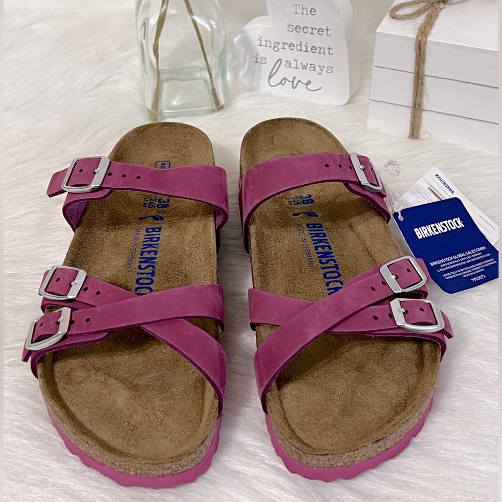 Franca
$135.00 size 38